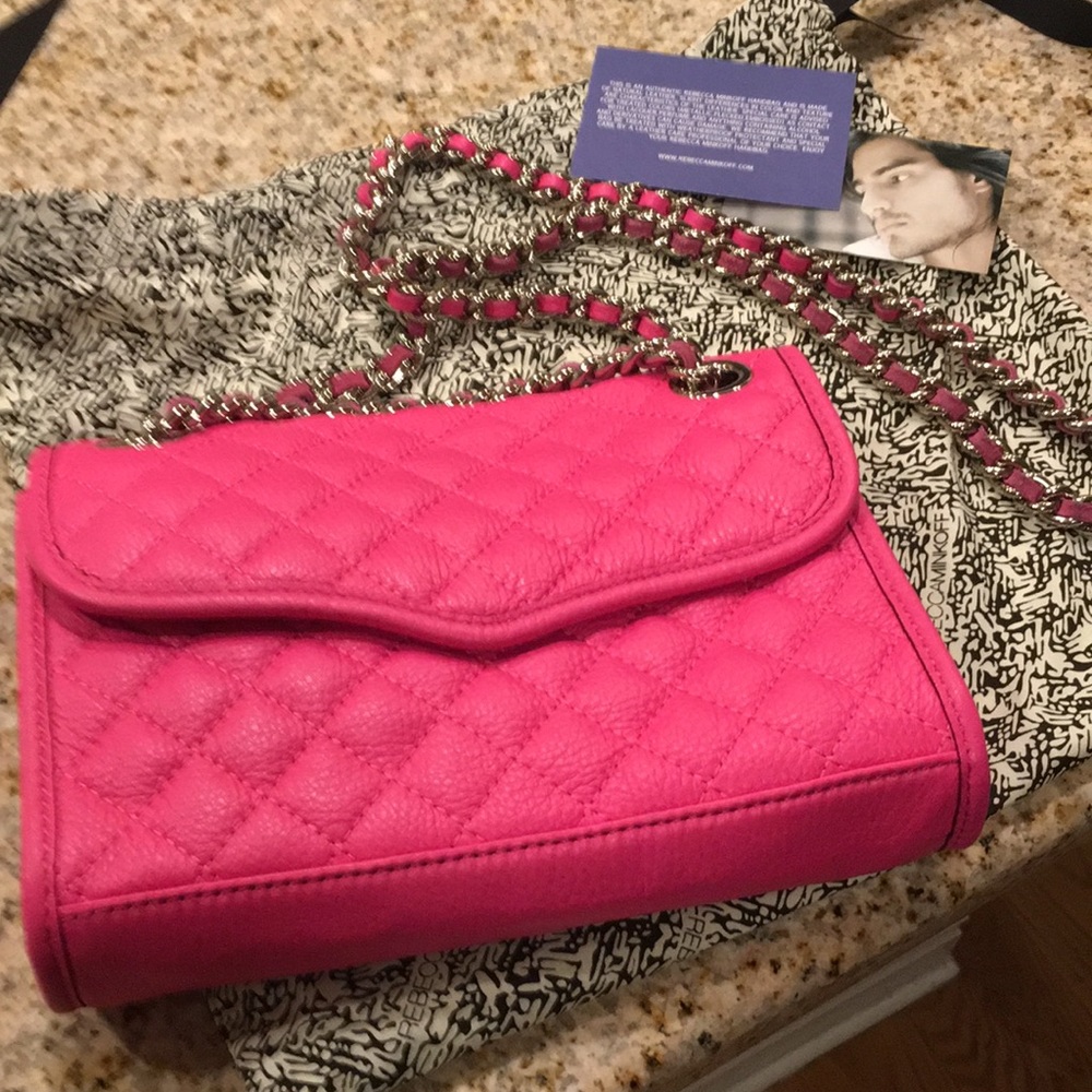 small hot pink shoulder/cross body bag chain strap